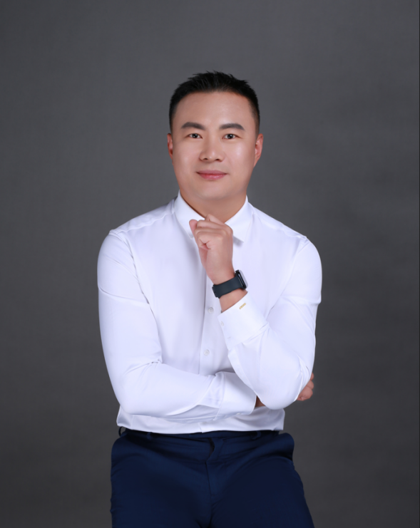 SEO行业进入发展快车道行业翘楚何亚涛现身大学课堂亲授知识(图2)